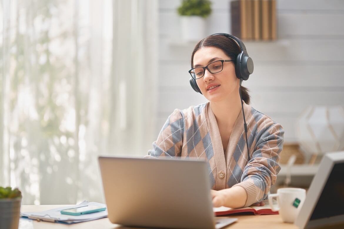 woman working on a laptop